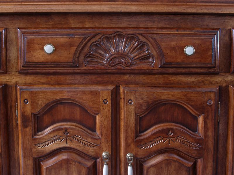 Cabinet Staining Service in Dayton, OH